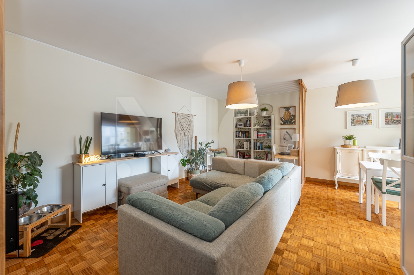 Apartment T2 for For sale in Cedofeita, Santo Ildefonso, Sé, Miragaia, São Nicolau e Vitória, Porto, Porto - Sala (Imagem 1)