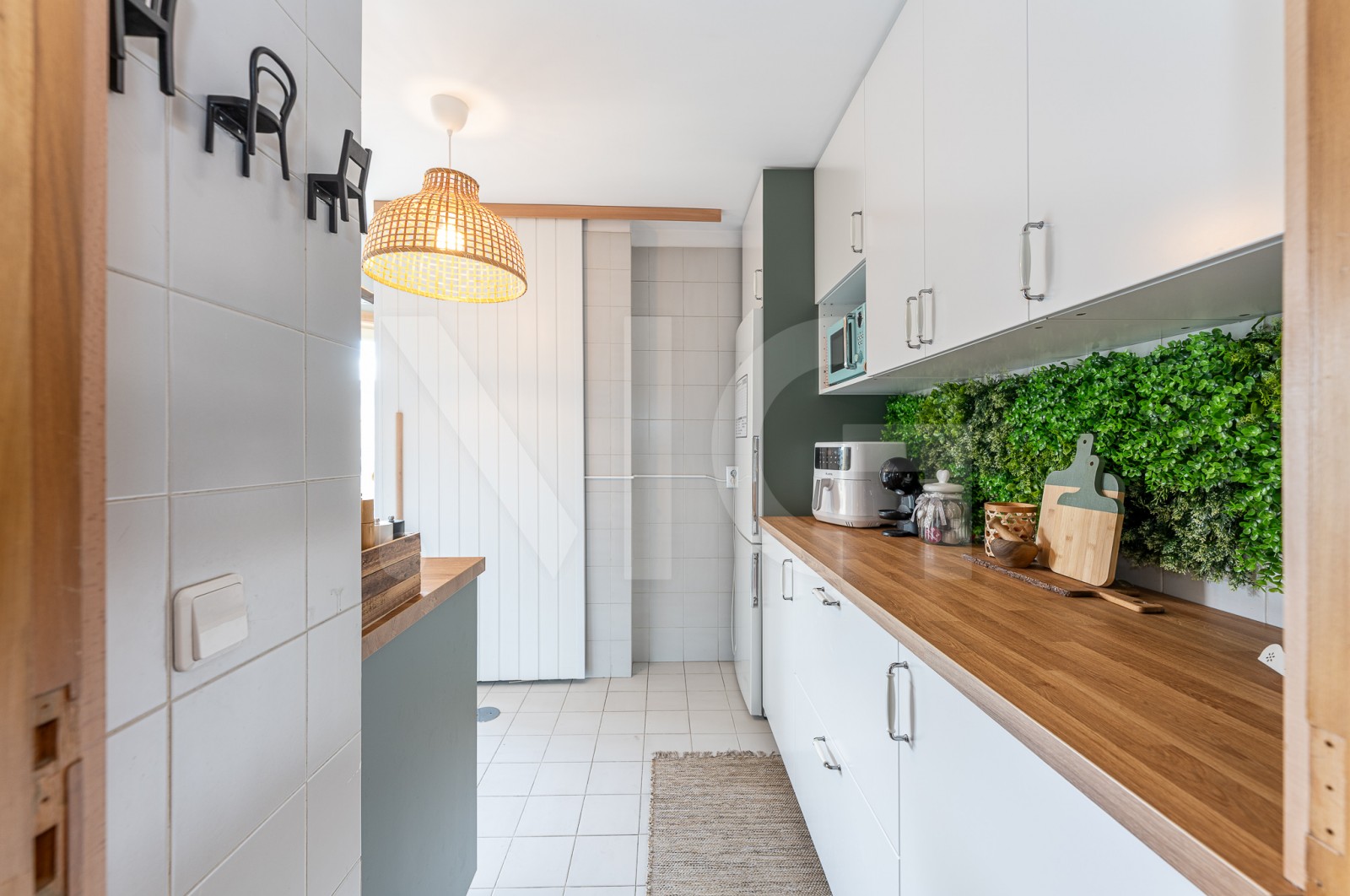 Apartment T2 for For sale in Cedofeita, Santo Ildefonso, Sé, Miragaia, São Nicolau e Vitória, Porto, Porto - Cozinha (Imagem 1)