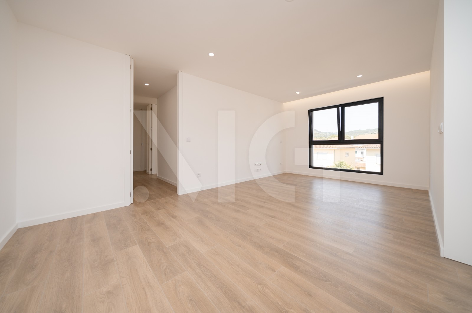 Apartment T3 for For sale in Póvoa de Lanhoso (Nossa Senhora do Amparo), Póvoa de Lanhoso, Braga - Sala (Imagem 2)