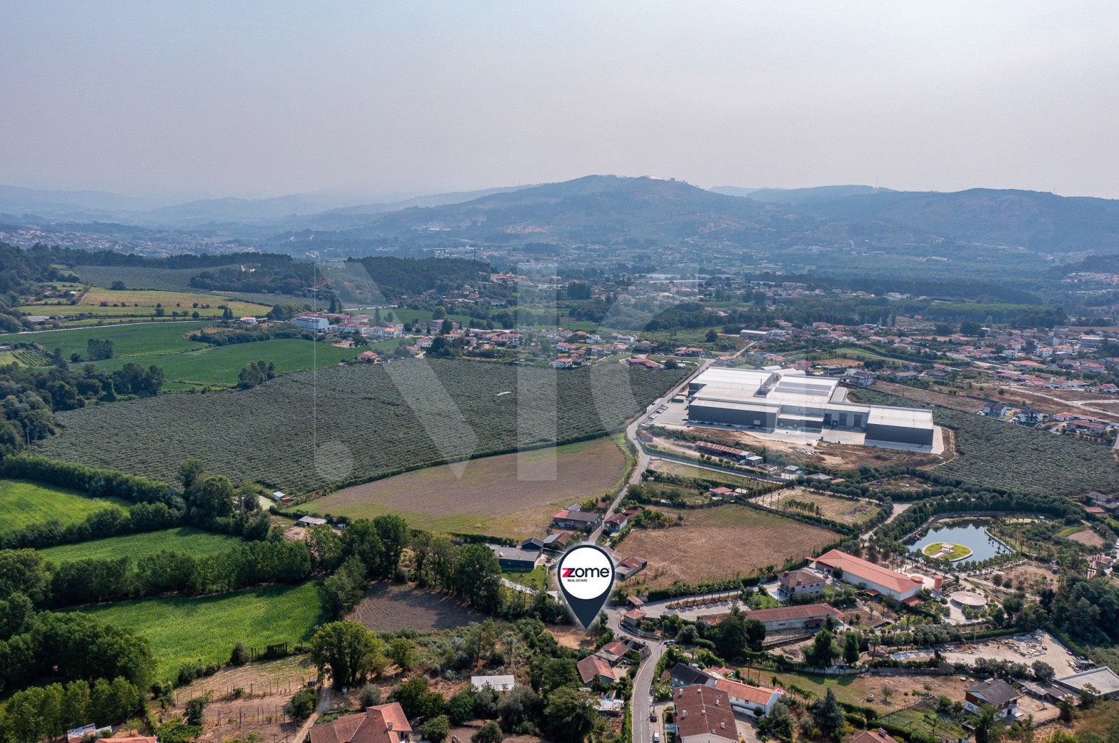 House T3 for For sale in Briteiros São Salvador e Briteiros Santa Leocádia, Guimarães, Braga - Área envolvente (Imagem 10)