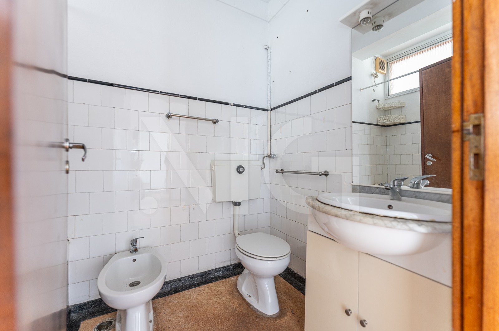 House T6 for For sale in Pedrouços, Maia, Porto - Casa de banho (Imagem 1)