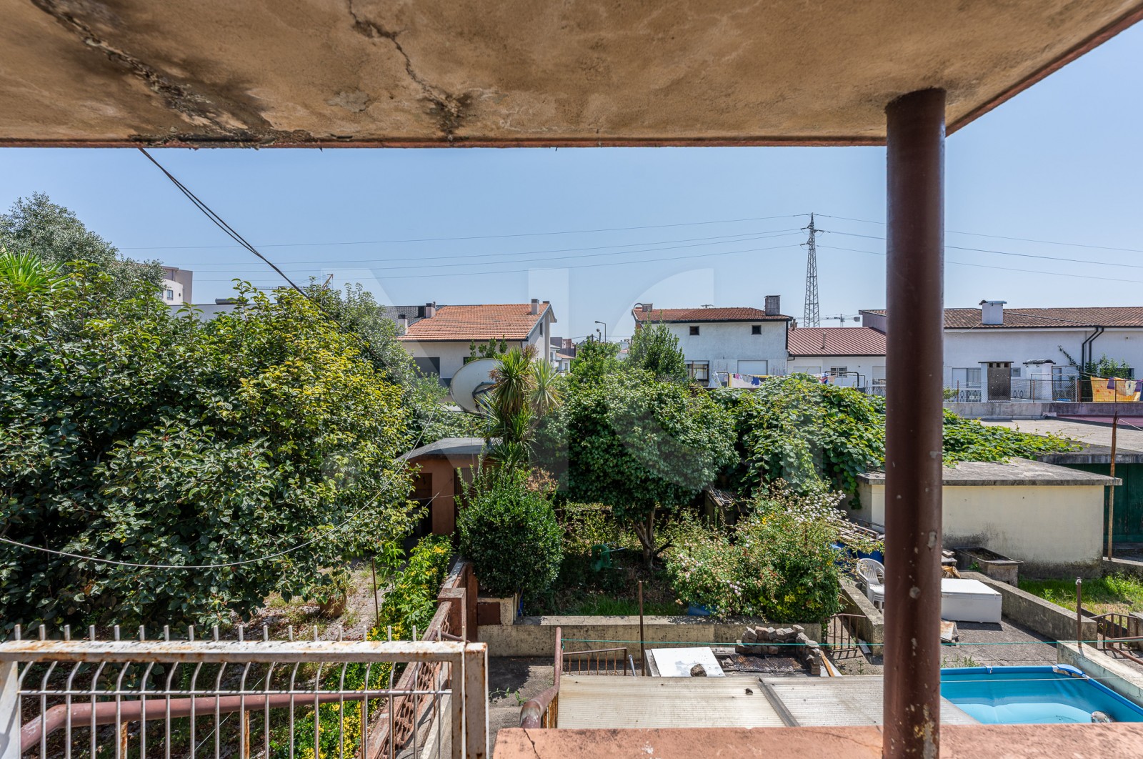 House T6 for For sale in Pedrouços, Maia, Porto - Varanda (Imagem 2)