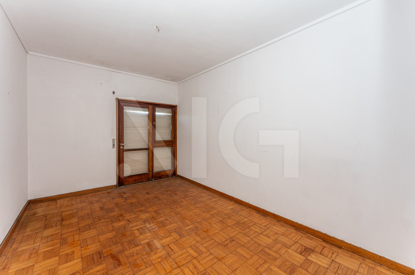 House T6 for For sale in Pedrouços, Maia, Porto - Sala (Imagem 1)