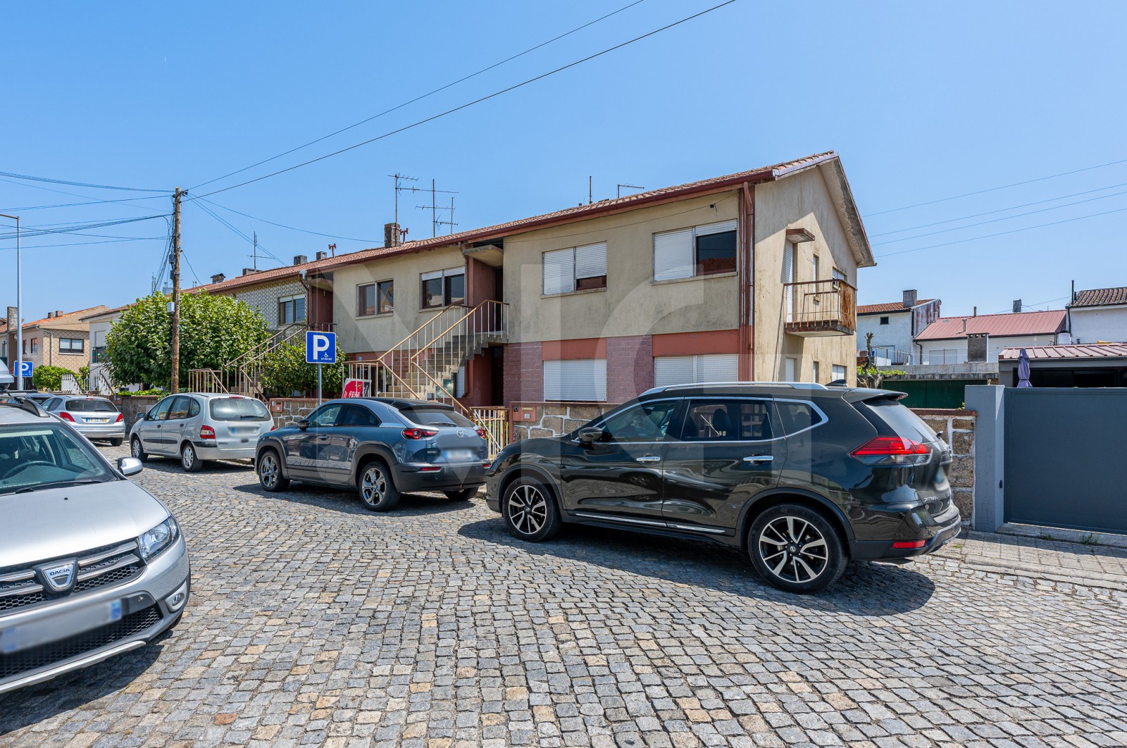 House T6 for For sale in Pedrouços, Maia, Porto - Fachada (Imagem 4)