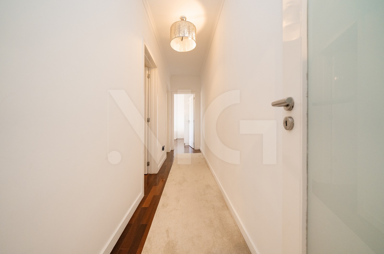 Apartment T2 for For sale in Ferreiros e Gondizalves, Braga, Braga - Corredor (Imagem 1)