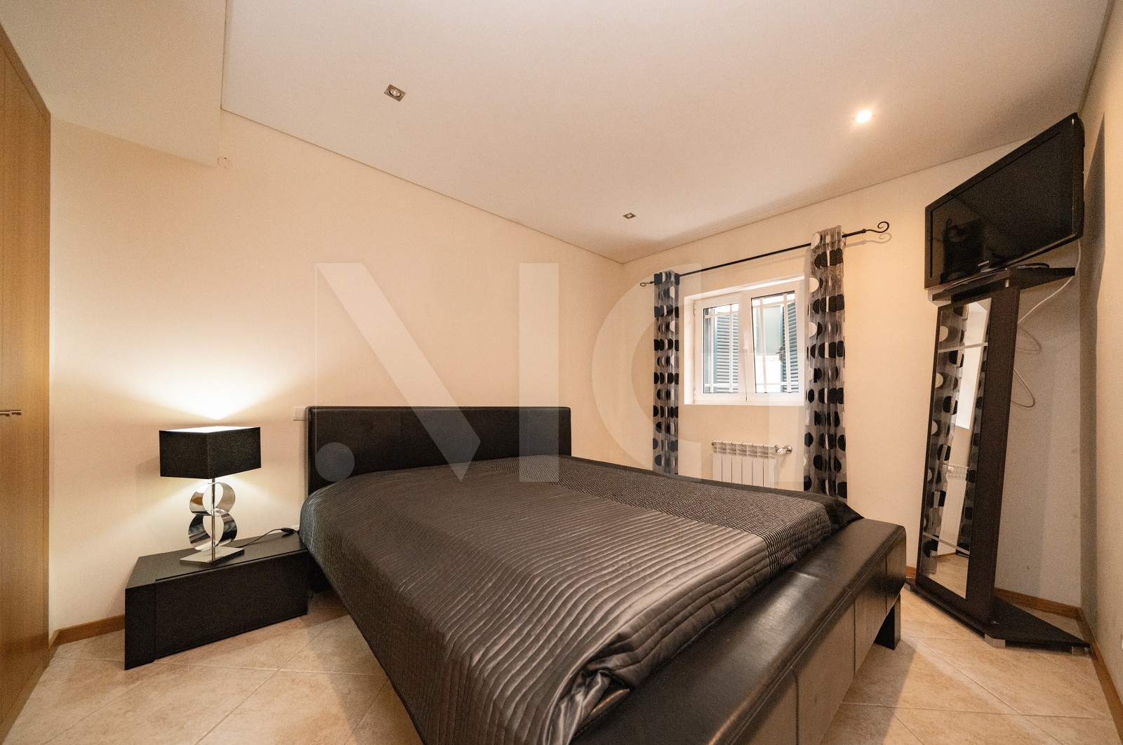 House T6 for For sale in Braga (São José de São Lázaro e São João do Souto), Braga, Braga - Quarto (Imagem 1)