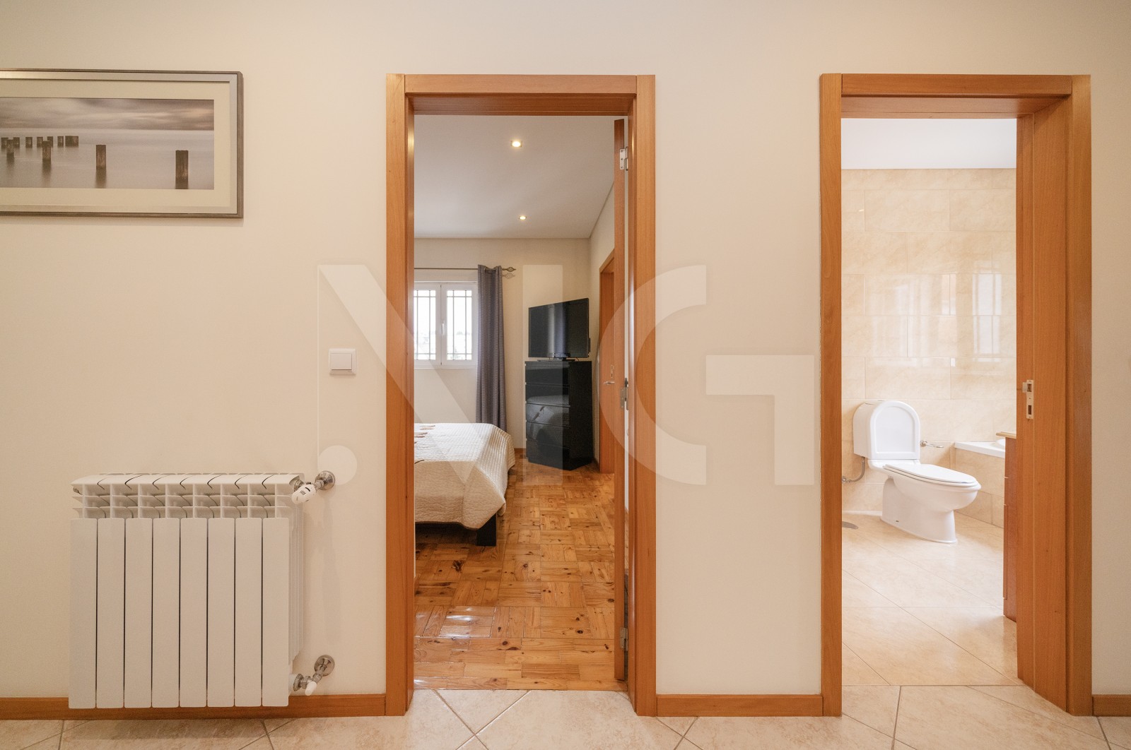 House T6 for For sale in Braga (São José de São Lázaro e São João do Souto), Braga, Braga - Corredor (Imagem 8)