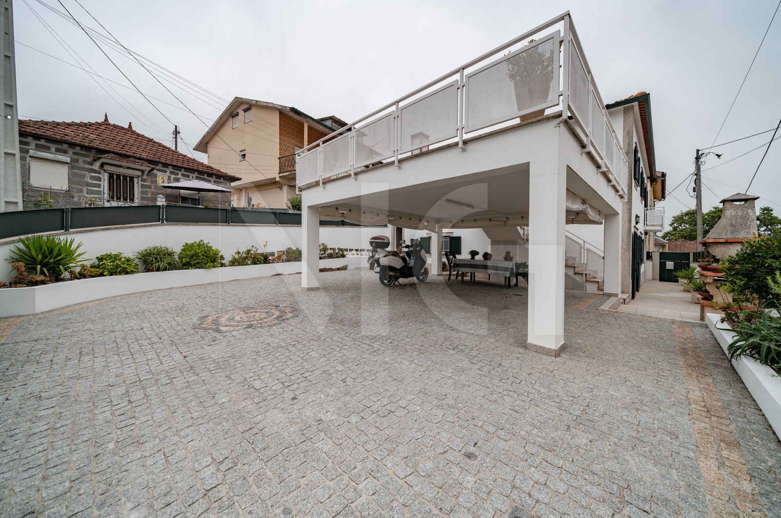 House T6 for For sale in Braga (São José de São Lázaro e São João do Souto), Braga, Braga - Área envolvente (Imagem 2)