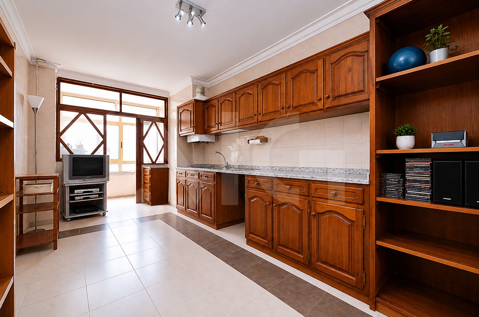 Apartamento T3 para Venda em Braga (São Vicente), Braga, Braga - Cozinha (Imagem 1)