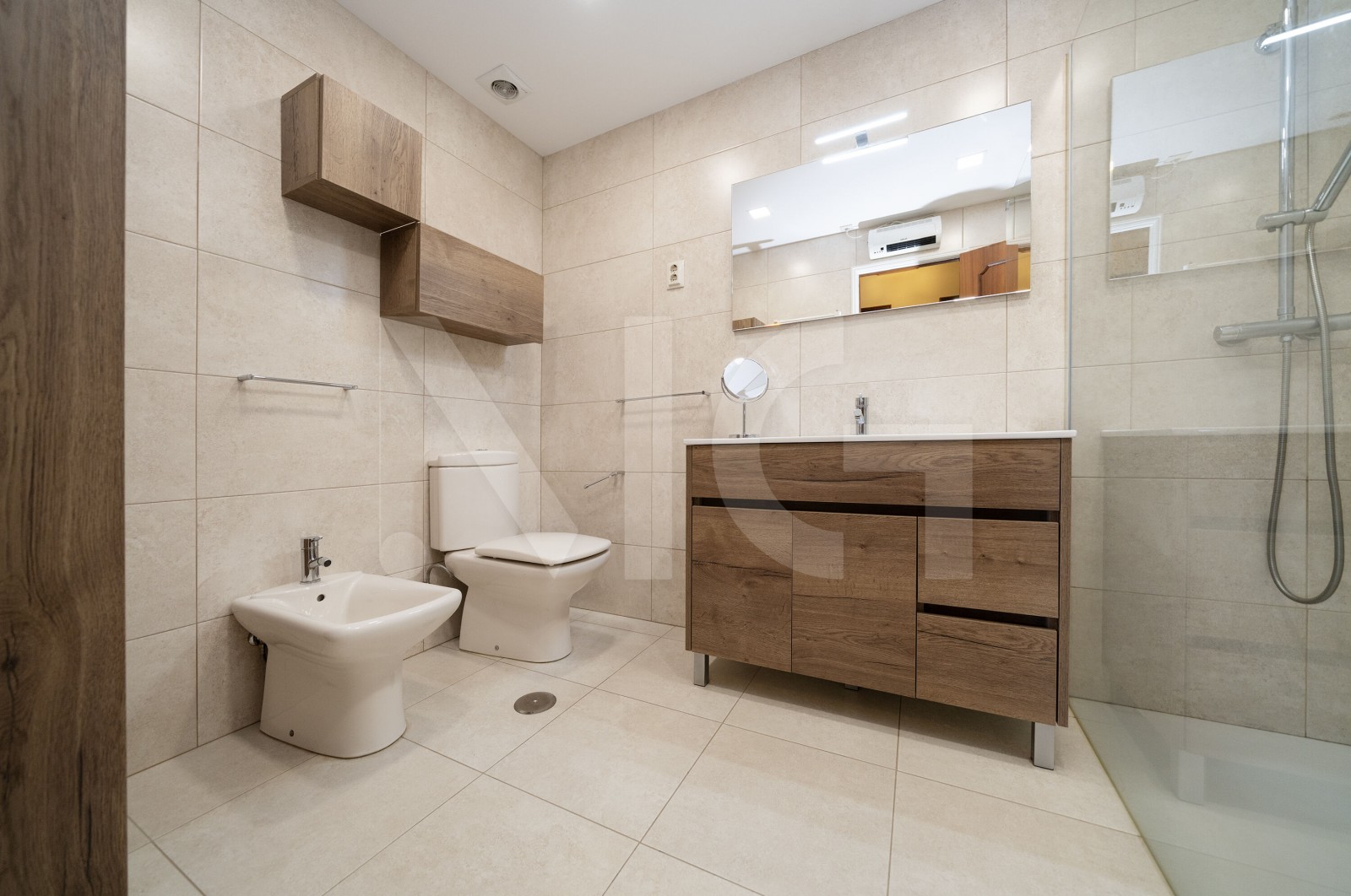 Apartamento T3 para Venda em Braga (São Vicente), Braga, Braga - Casa de banho (Imagem 2)