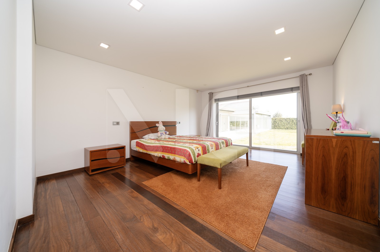 House T4+1 for For sale in Sande Vila Nova e Sande São Clemente, Guimarães, Braga - Suite (Imagem 4)