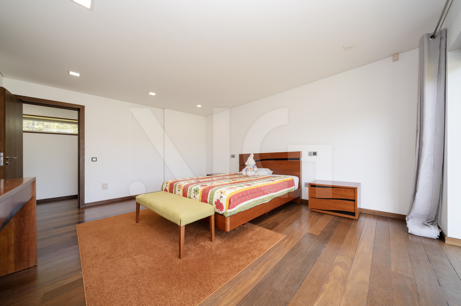 House T4+1 for For sale in Sande Vila Nova e Sande São Clemente, Guimarães, Braga - Suite (Imagem 6)