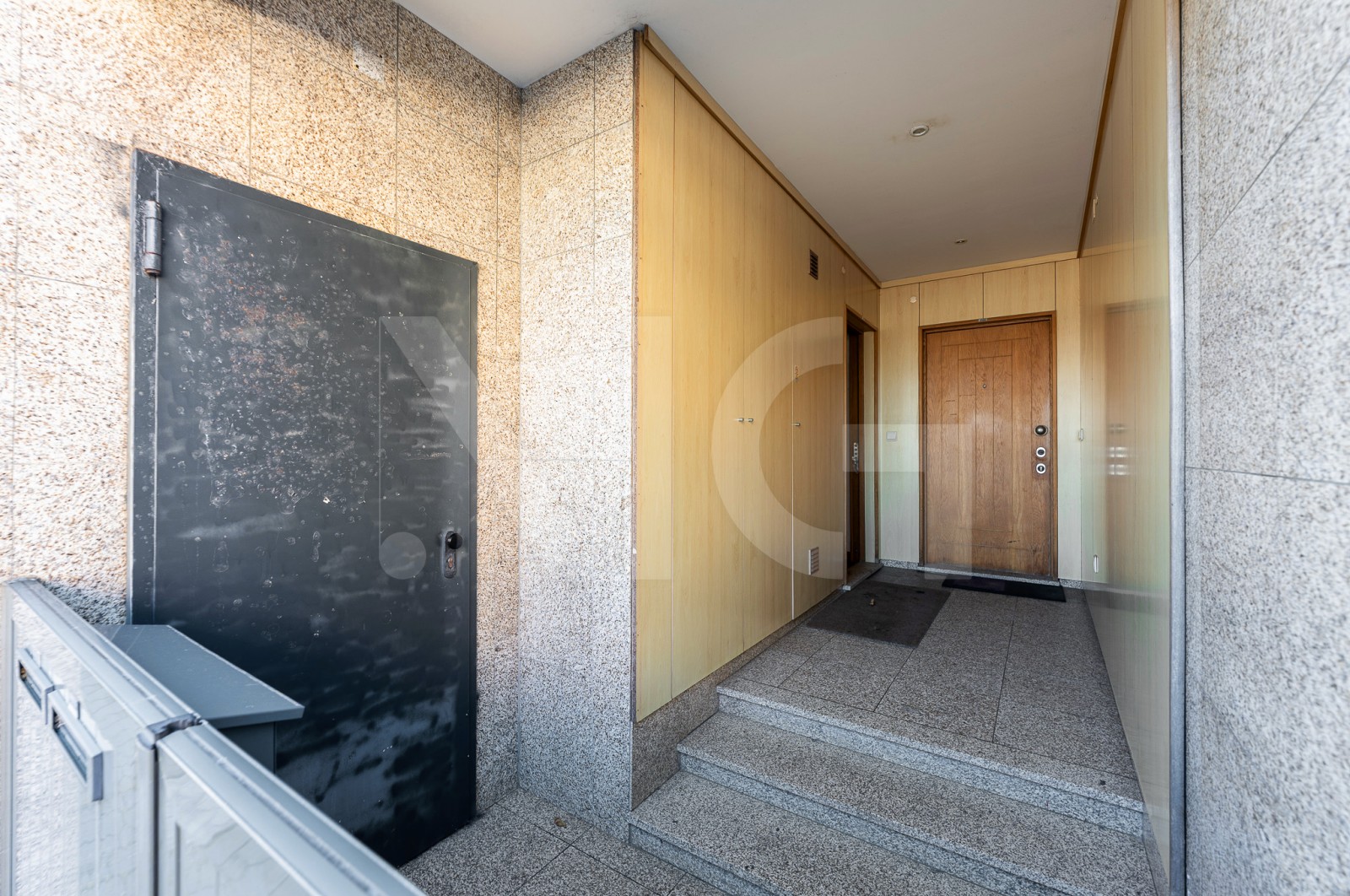 Apartment T3 for For sale in Madalena, Vila Nova de Gaia, Porto - Áreas comuns (Imagem 1)