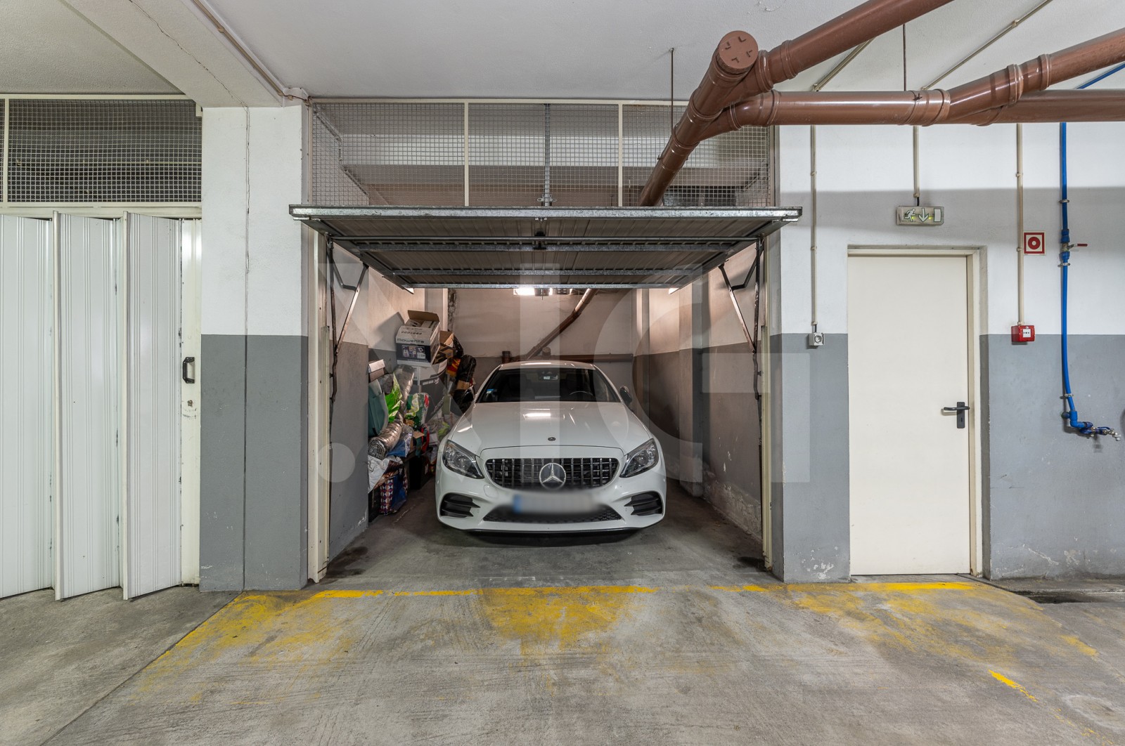 Apartment T3 for For sale in Madalena, Vila Nova de Gaia, Porto - Parqueamento/Garagem (Imagem 1)