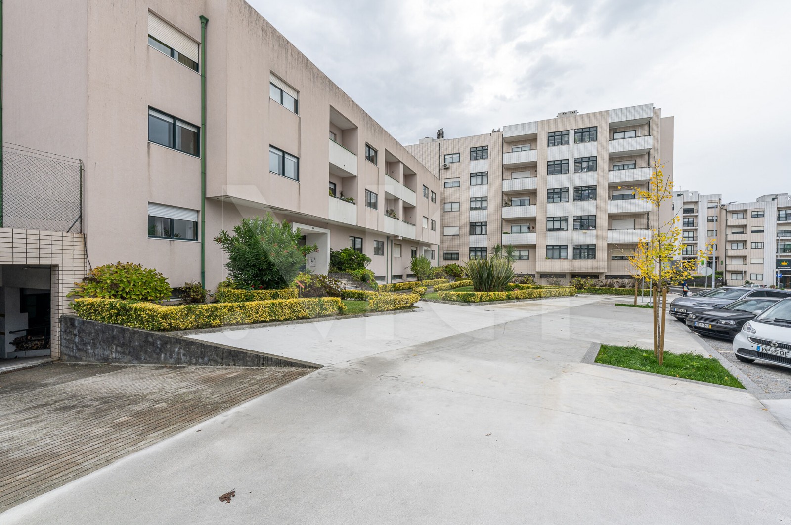 Apartamento T2 para Venda em Custóias, Leça do Balio e Guifões, Matosinhos, Porto - Fachada (Imagem 2)