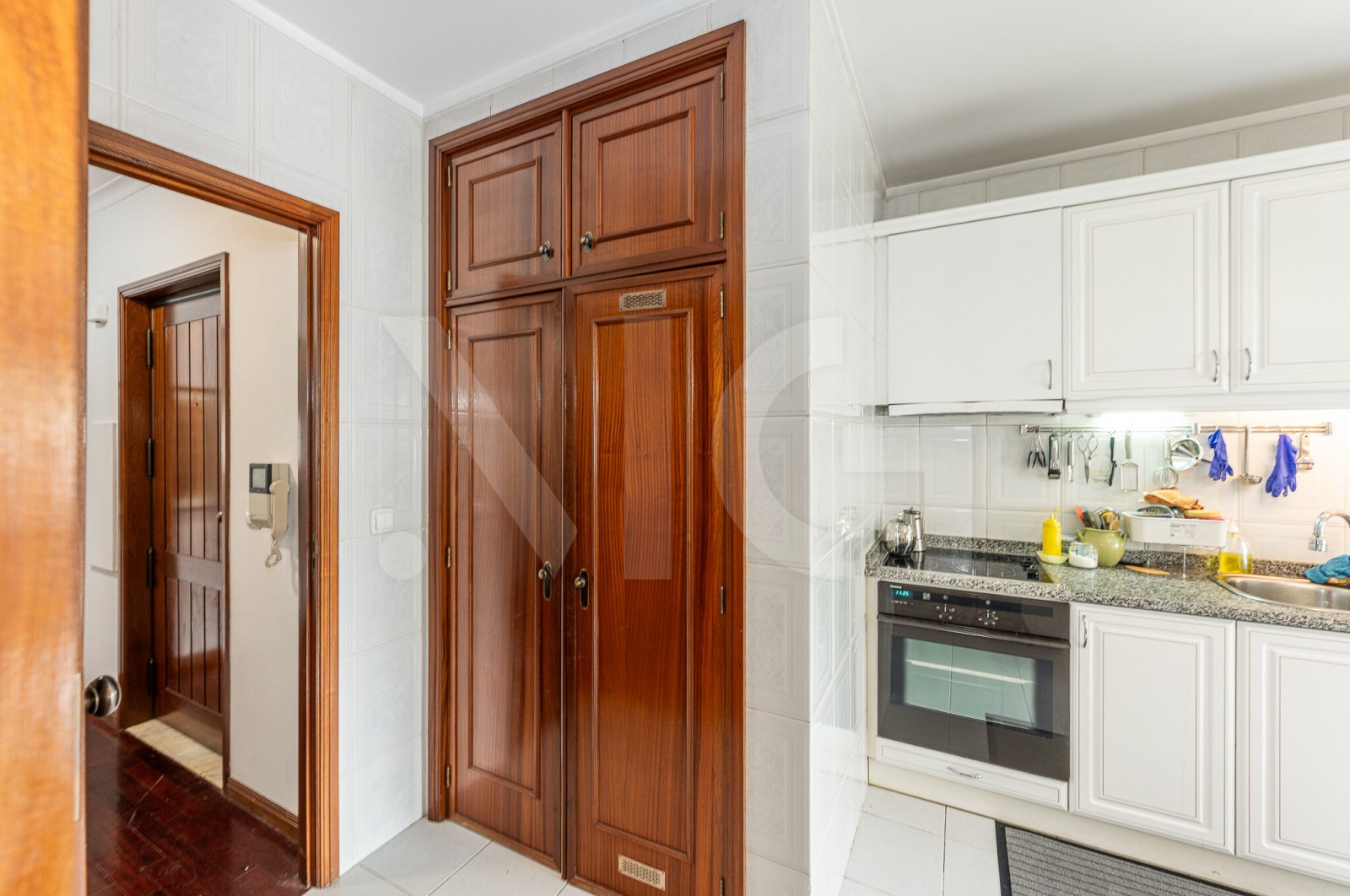 Apartamento T2 para Venda em Custóias, Leça do Balio e Guifões, Matosinhos, Porto - Cozinha (Imagem 2)