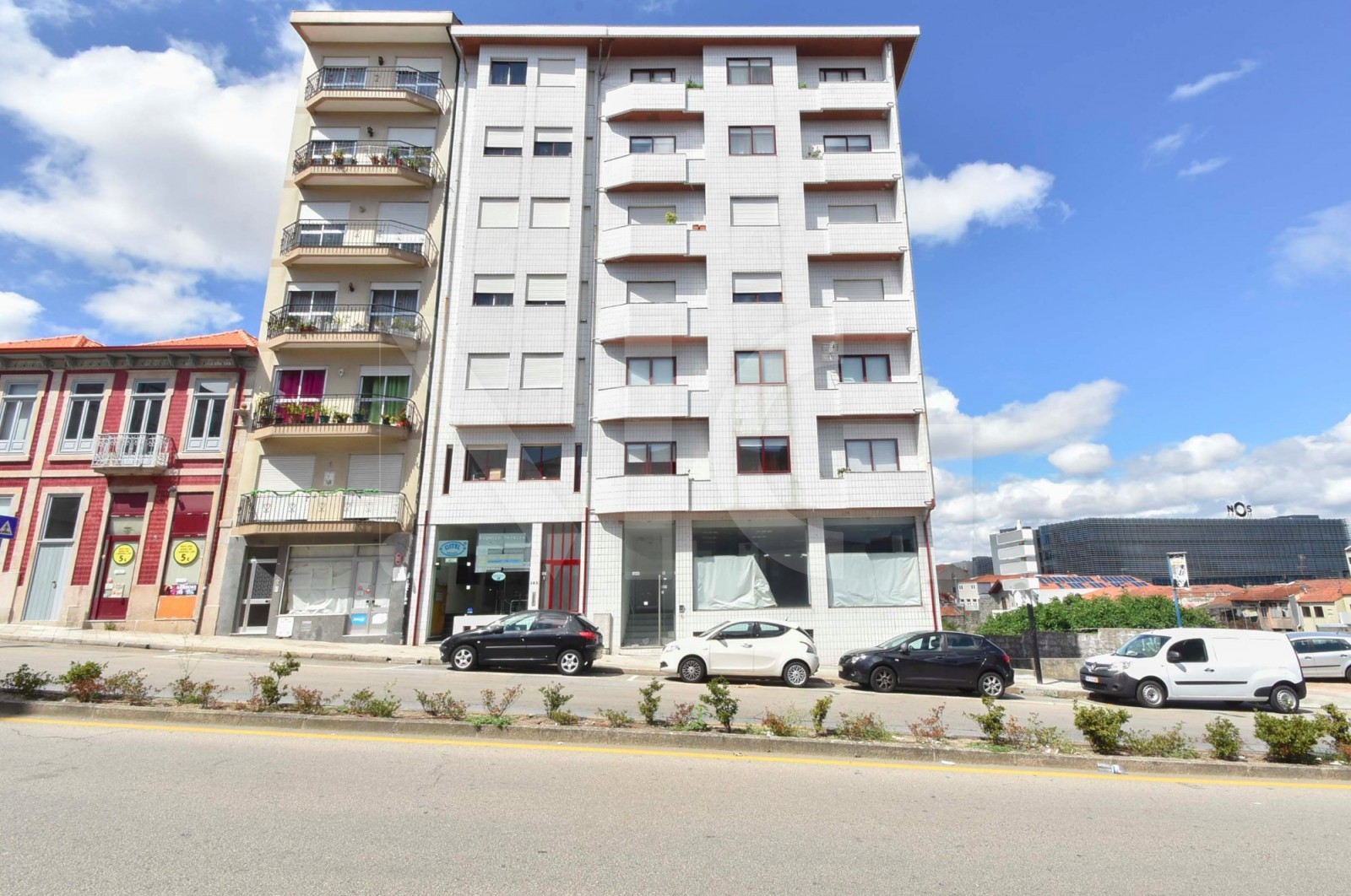 Apartment T2 for For sale in Campanhã, Porto, Porto - Fachada (Imagem 2)