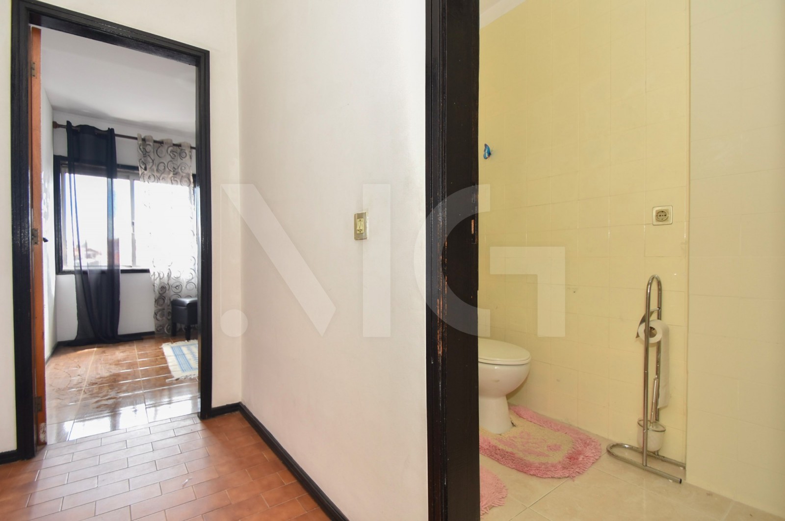 Apartment T2 for For sale in Campanhã, Porto, Porto - Corredor (Imagem 3)