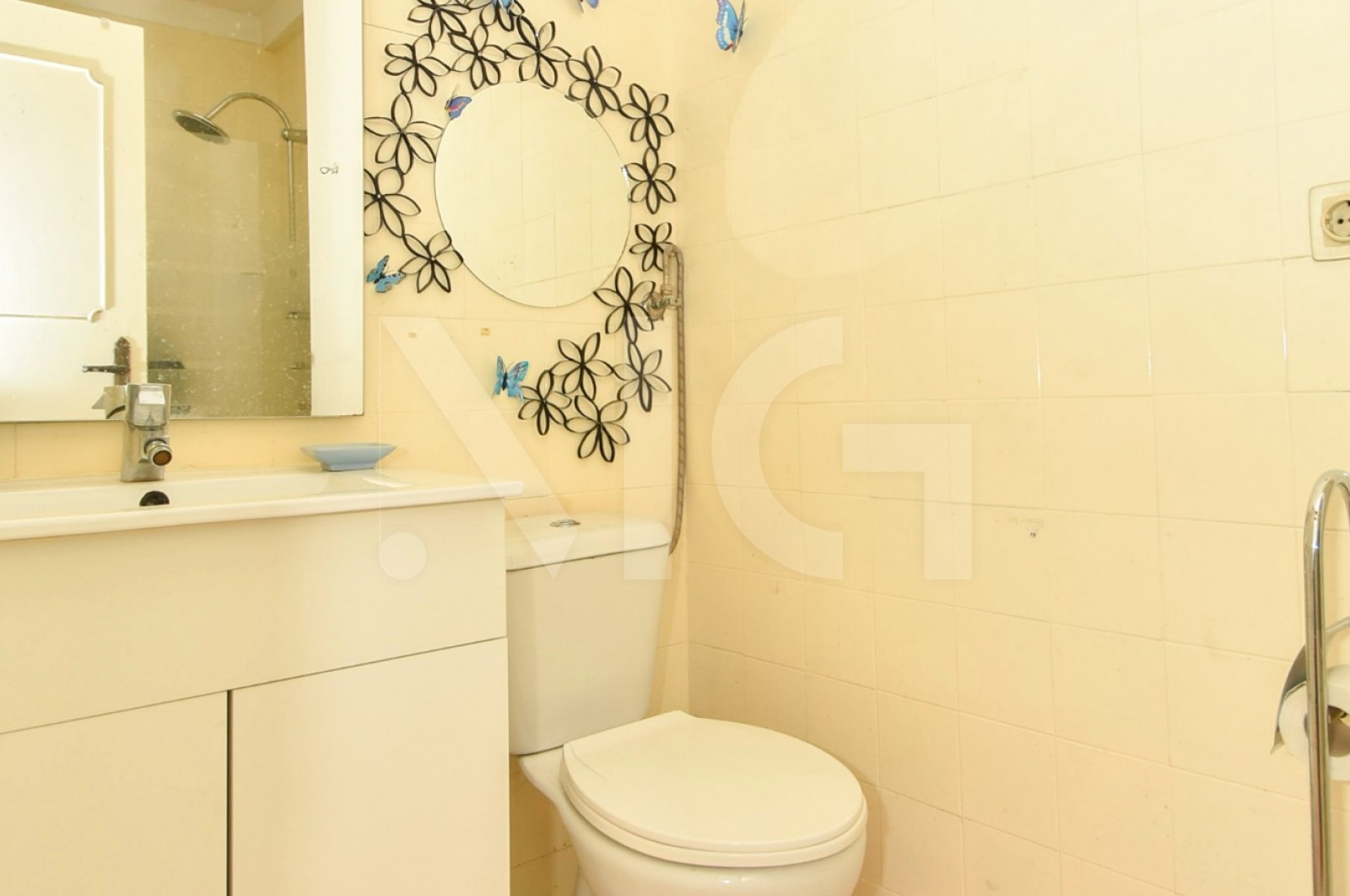 Apartment T2 for For sale in Campanhã, Porto, Porto - Casa de banho (Imagem 1)