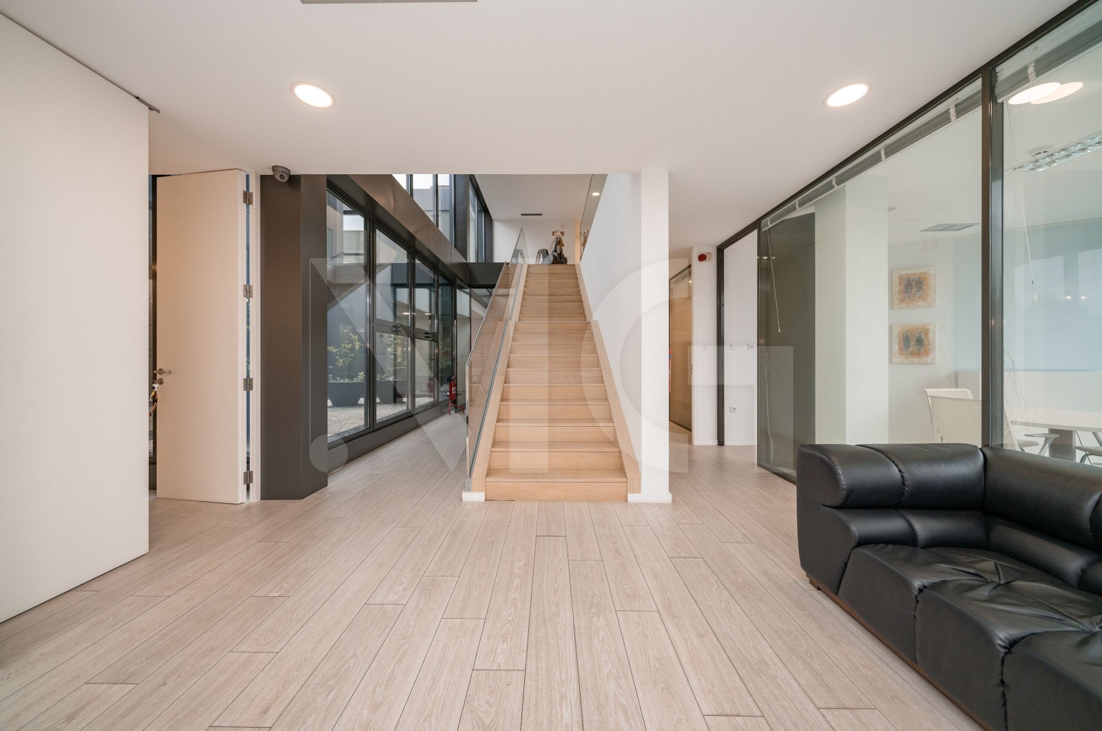 Pavilhão para Venda em Barcelos, Vila Boa e Vila Frescainha (São Martinho e São Pedro), Barcelos, Braga - Entrada (Imagem 1)