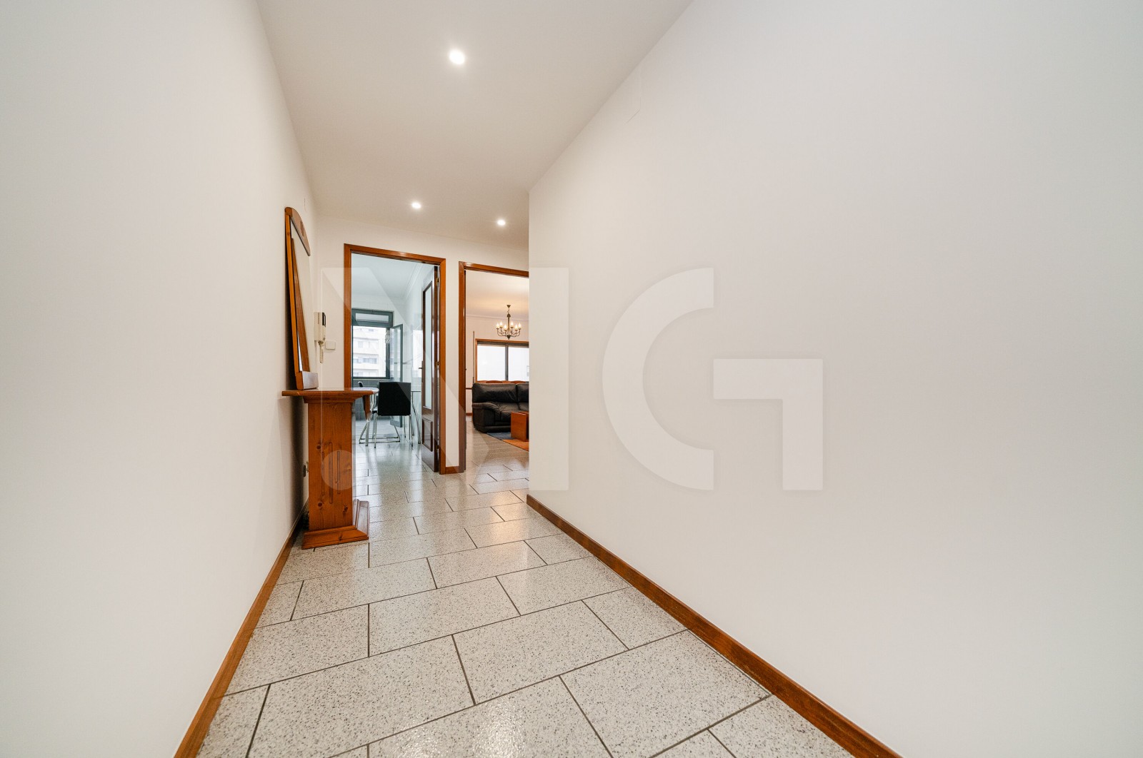 Apartamento T3 para Venda em Braga (São Vicente), Braga, Braga - Hall de entrada (Imagem 1)