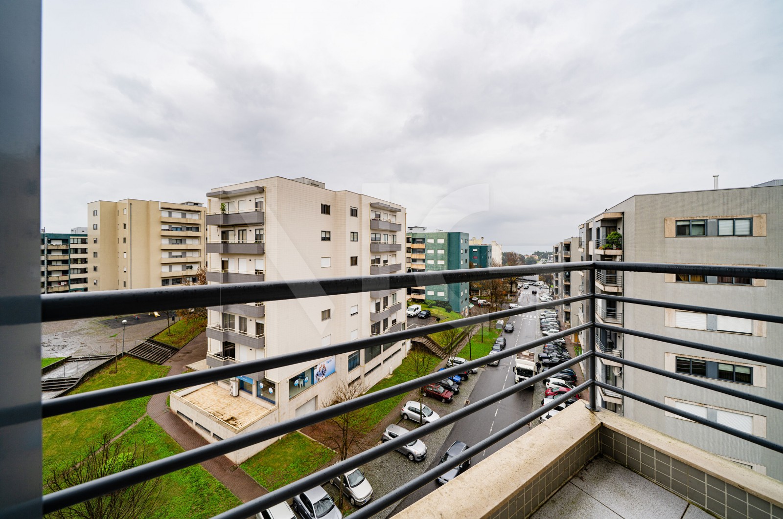 Apartamento T3 para Venda em Braga (São Vicente), Braga, Braga - Varanda (Imagem 1)