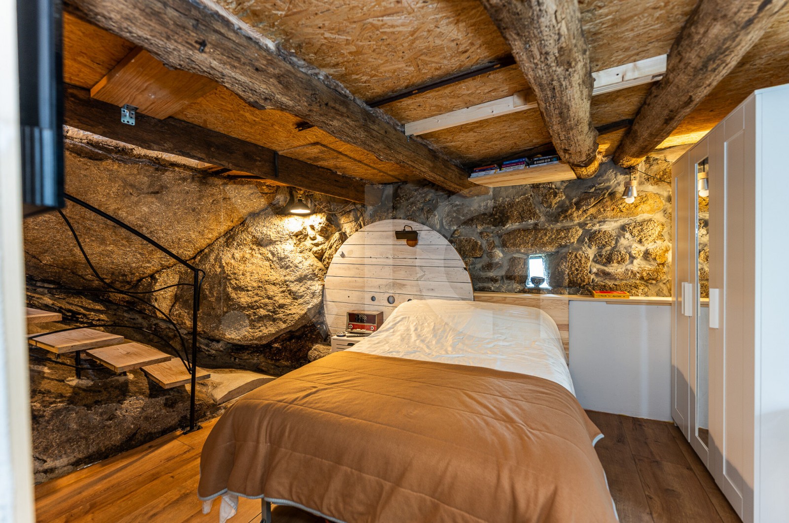 House T1 for For sale in Aboim, Felgueiras, Gontim e Pedraído, Fafe, Braga - Quarto (Imagem 5)