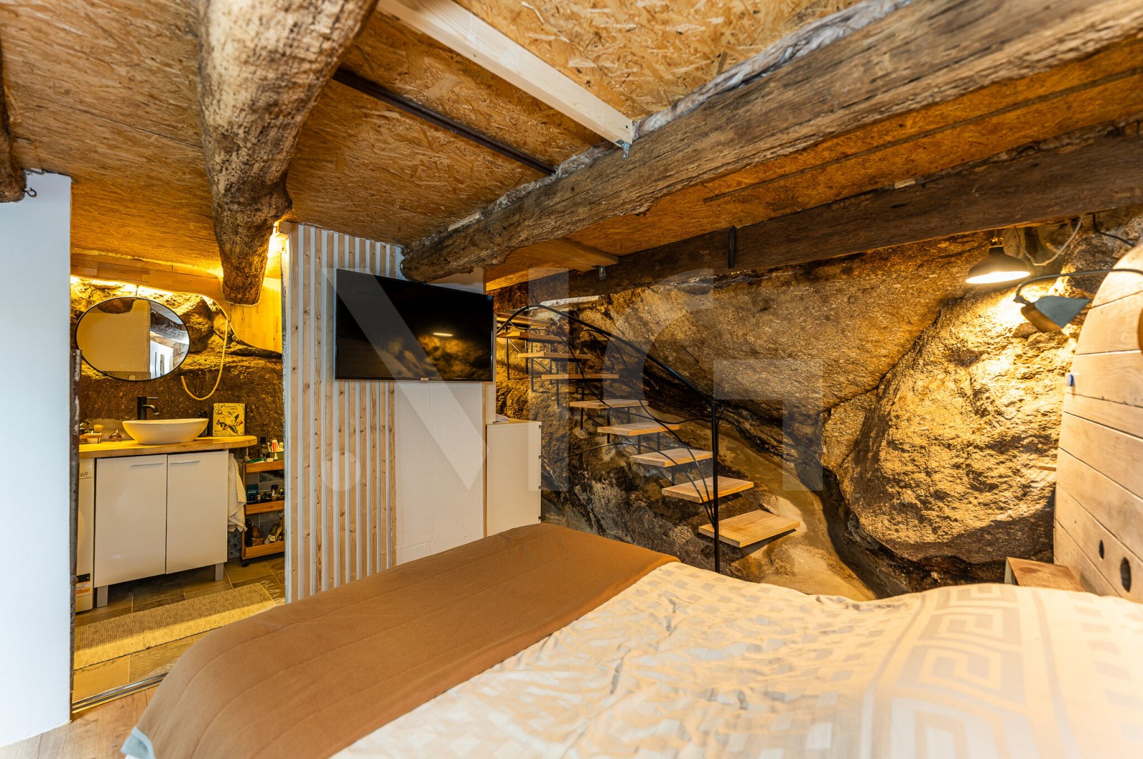 House T1 for For sale in Aboim, Felgueiras, Gontim e Pedraído, Fafe, Braga - Quarto (Imagem 3)