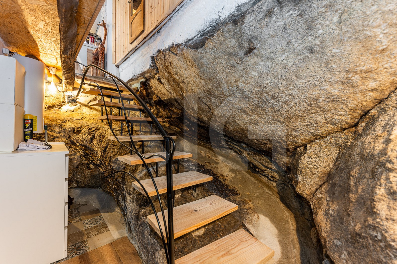 House T1 for For sale in Aboim, Felgueiras, Gontim e Pedraído, Fafe, Braga - Detalhes (Imagem 3)