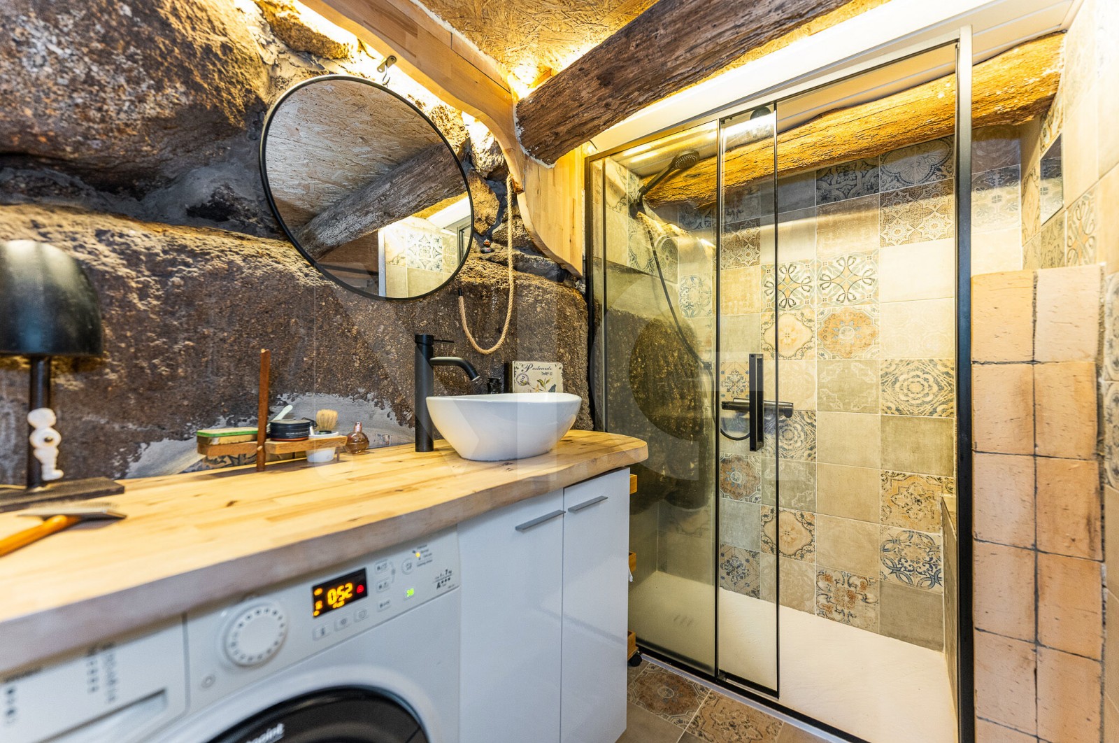 House T1 for For sale in Aboim, Felgueiras, Gontim e Pedraído, Fafe, Braga - Casa de banho (Imagem 2)