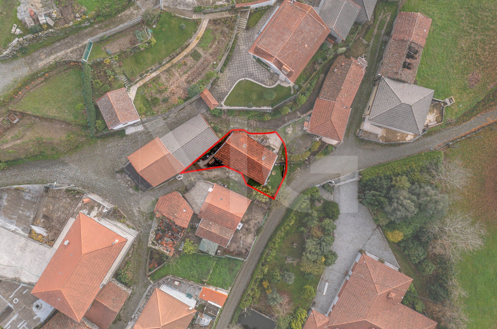 House T1 for For sale in Aboim, Felgueiras, Gontim e Pedraído, Fafe, Braga - Área envolvente (Imagem 2)