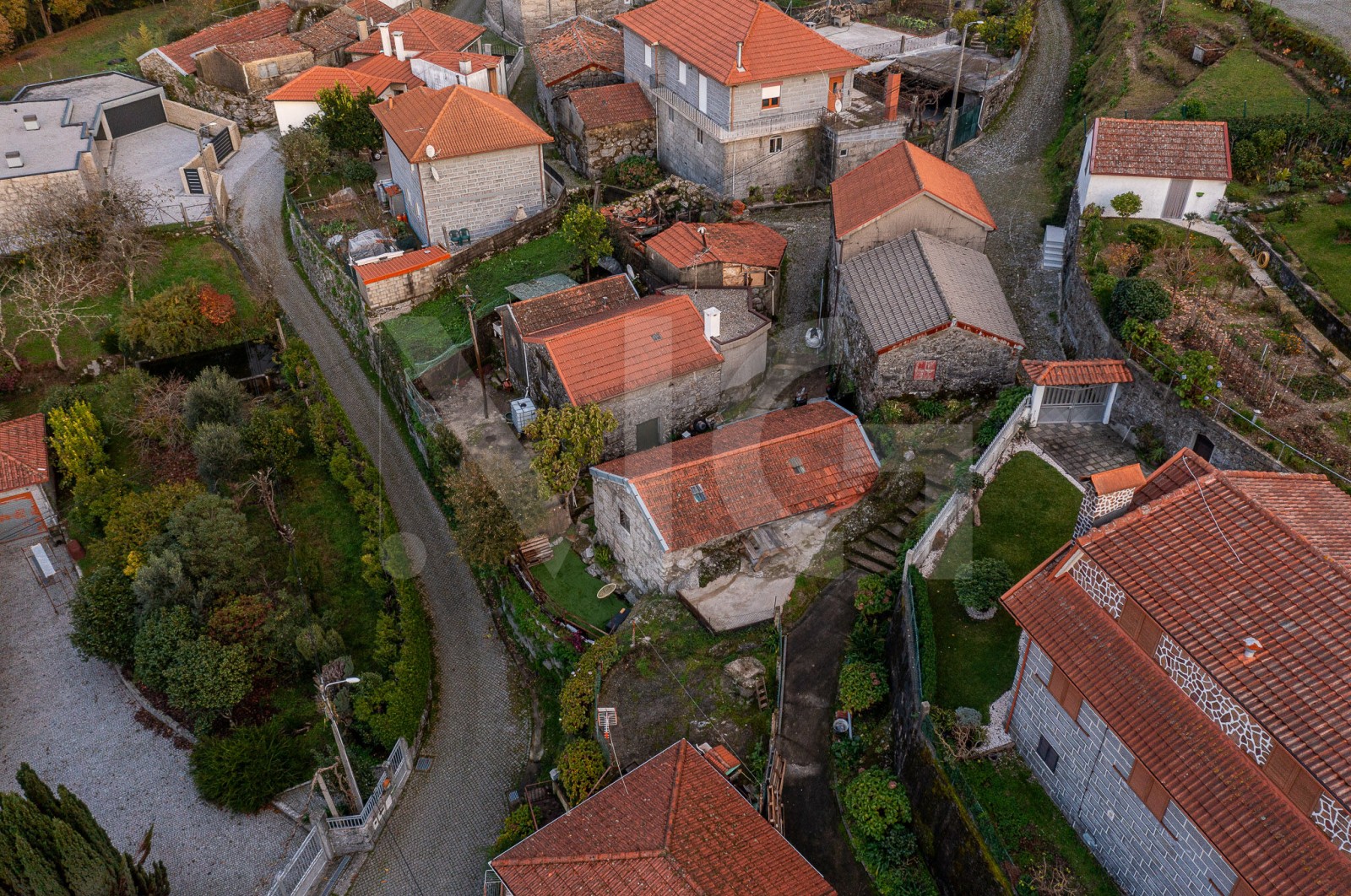 House T1 for For sale in Aboim, Felgueiras, Gontim e Pedraído, Fafe, Braga - Área envolvente (Imagem 13)