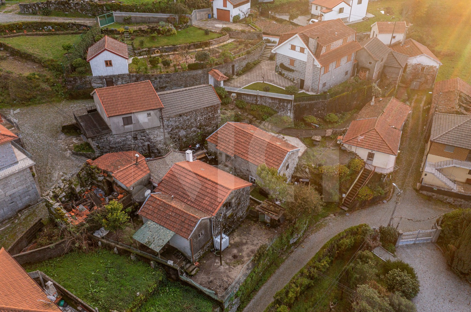 House T1 for For sale in Aboim, Felgueiras, Gontim e Pedraído, Fafe, Braga - Área envolvente (Imagem 11)