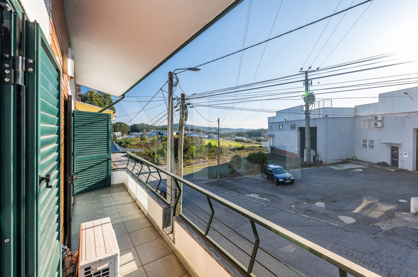 Moradia T4 para Venda em Covelas, Trofa, Porto - Varanda (Imagem 5)