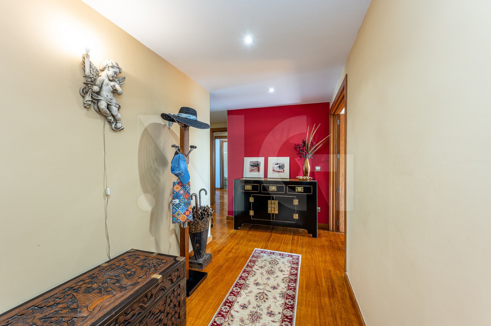 Apartment T3 for For sale in Matosinhos e Leça da Palmeira, Matosinhos, Porto - Hall de entrada (Imagem 1)