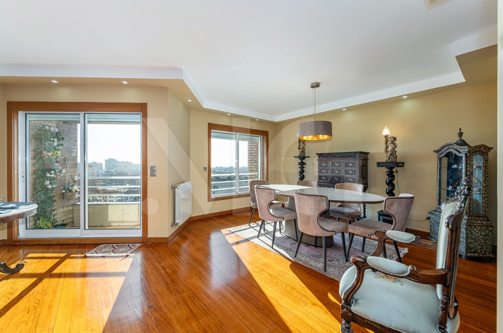 Apartment T3 for For sale in Matosinhos e Leça da Palmeira, Matosinhos, Porto - Sala (Imagem 4)