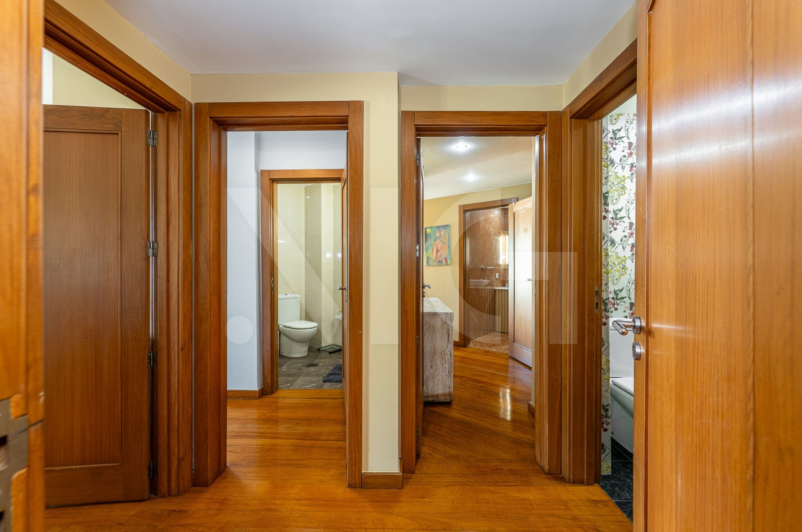 Apartment T3 for For sale in Matosinhos e Leça da Palmeira, Matosinhos, Porto - Corredor (Imagem 2)