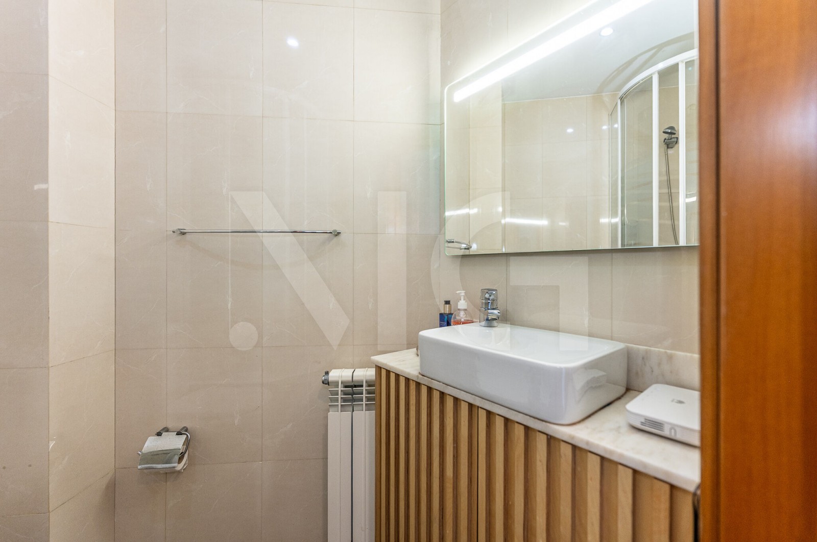 Apartment T3 for For sale in Matosinhos e Leça da Palmeira, Matosinhos, Porto - Casa de banho (Imagem 6)