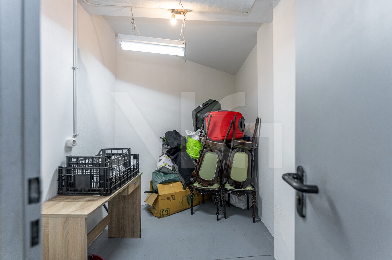 Apartment T3 for For sale in Matosinhos e Leça da Palmeira, Matosinhos, Porto - Arrecadação/Anexo (Imagem 1)