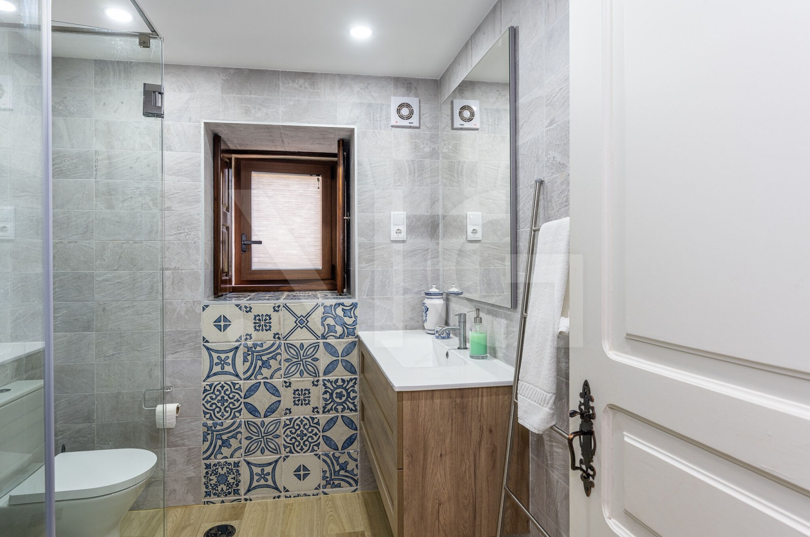 Moradia T4 para Venda em Gondar e Orbacém, Caminha, Viana do Castelo - Casa de banho (Imagem 4)