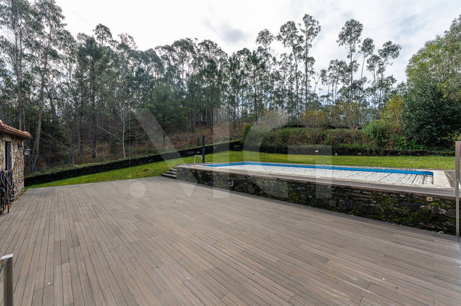 Moradia T4 para Venda em Gondar e Orbacém, Caminha, Viana do Castelo - Piscina (Imagem 2)