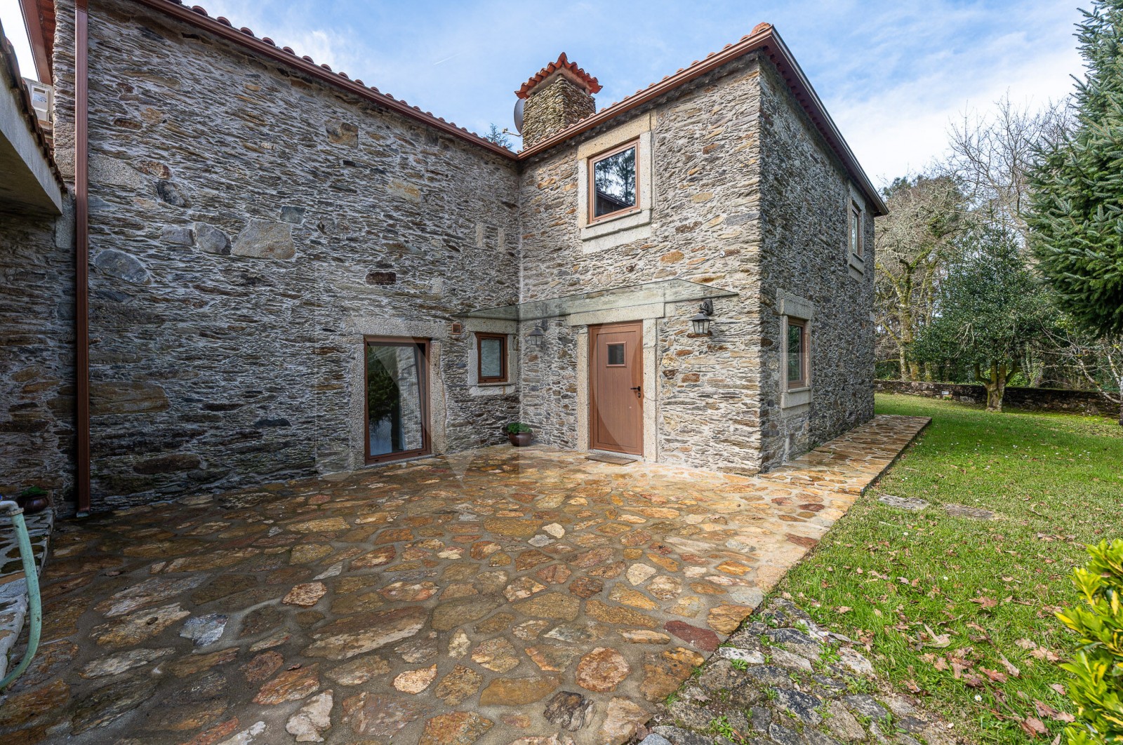 Moradia T4 para Venda em Gondar e Orbacém, Caminha, Viana do Castelo - Quintal/Jardim (Imagem 10)