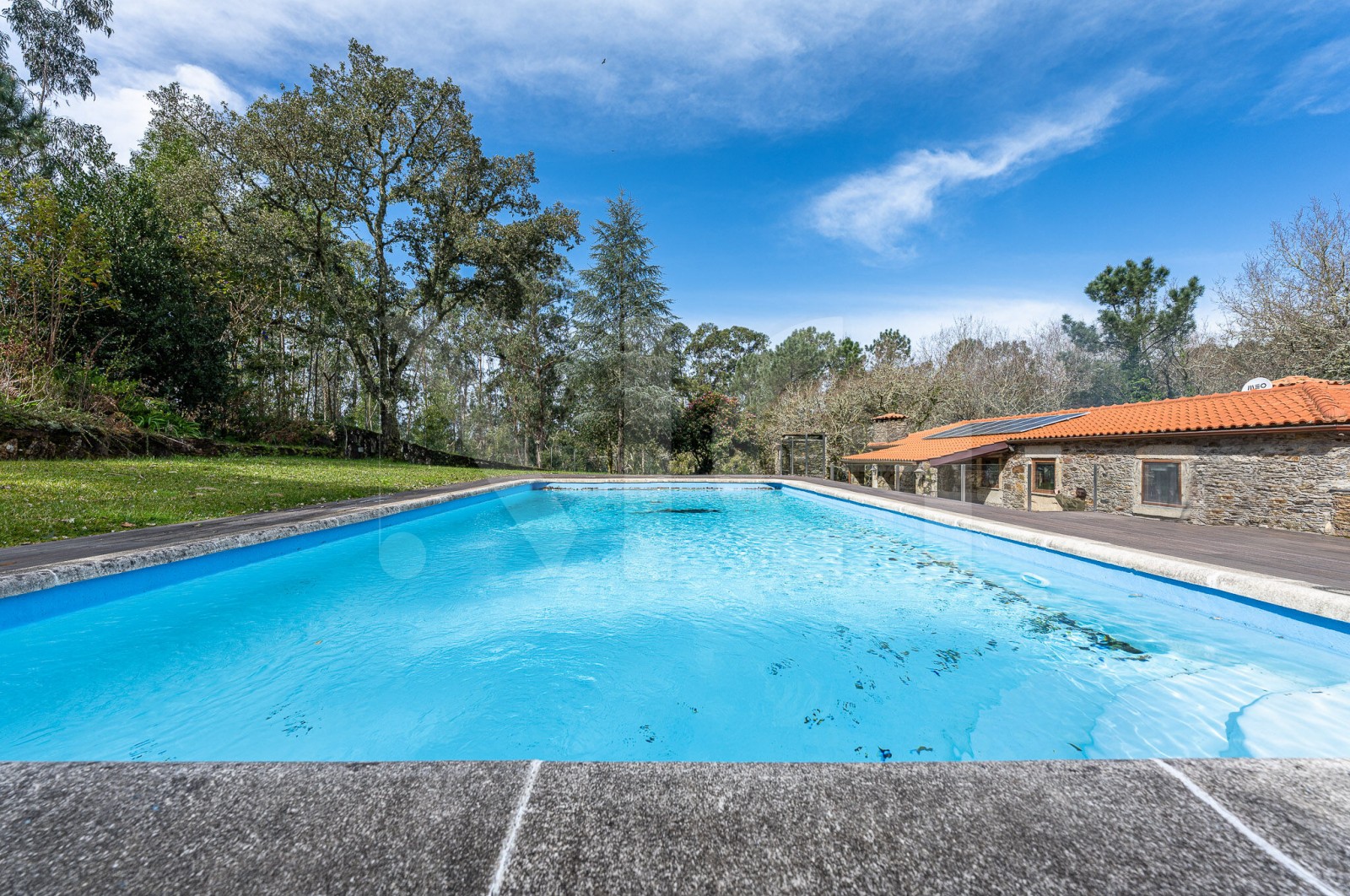 Moradia T4 para Venda em Gondar e Orbacém, Caminha, Viana do Castelo - Piscina (Imagem 4)