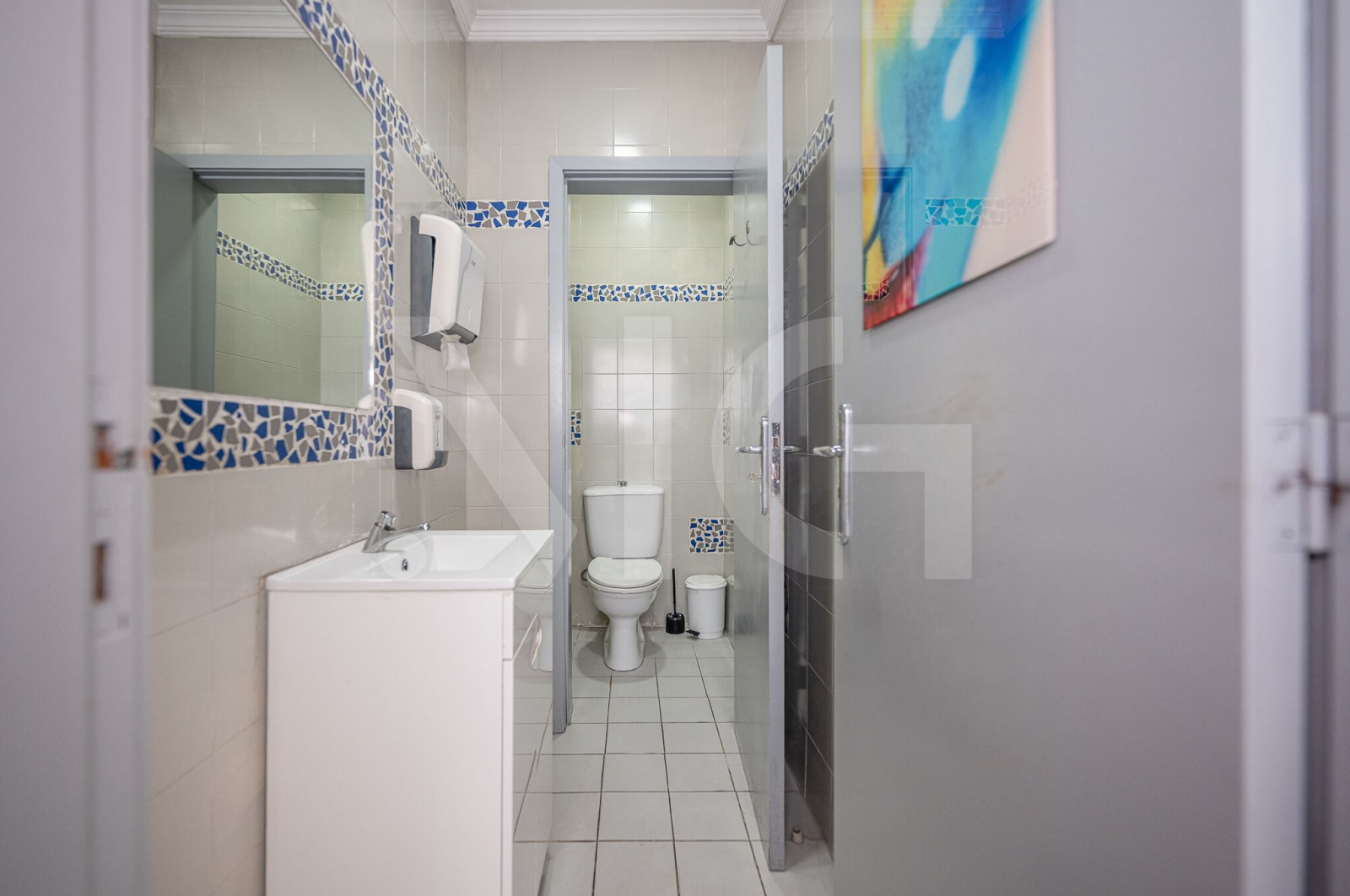 Comércio para Trespasse em Matosinhos e Leça da Palmeira, Matosinhos, Porto - Casa de banho (Imagem 2)