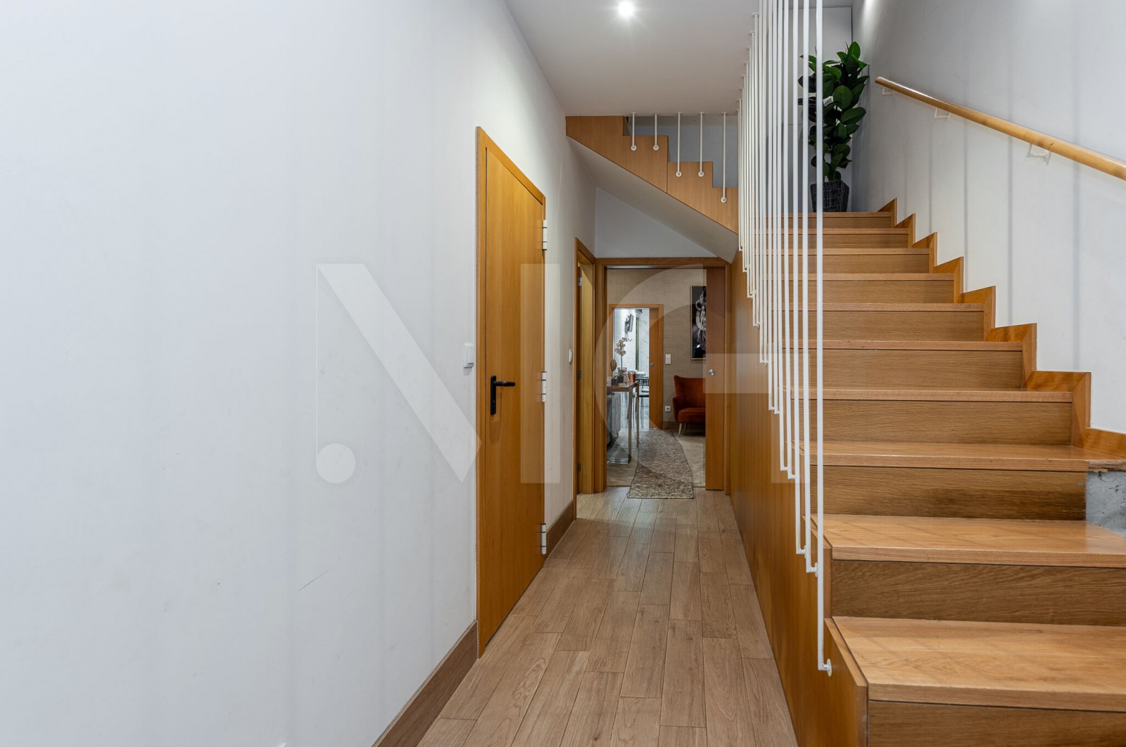 House T3 for For sale in Paranhos, Porto, Porto - Hall de entrada (Imagem 2)