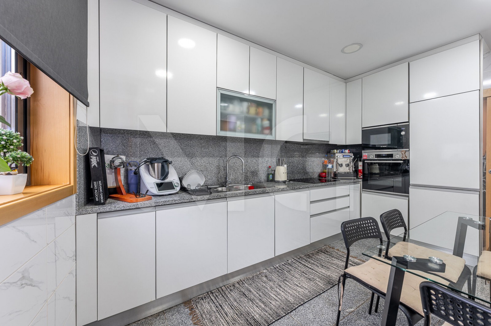 House T3 for For sale in Paranhos, Porto, Porto - Cozinha (Imagem 3)