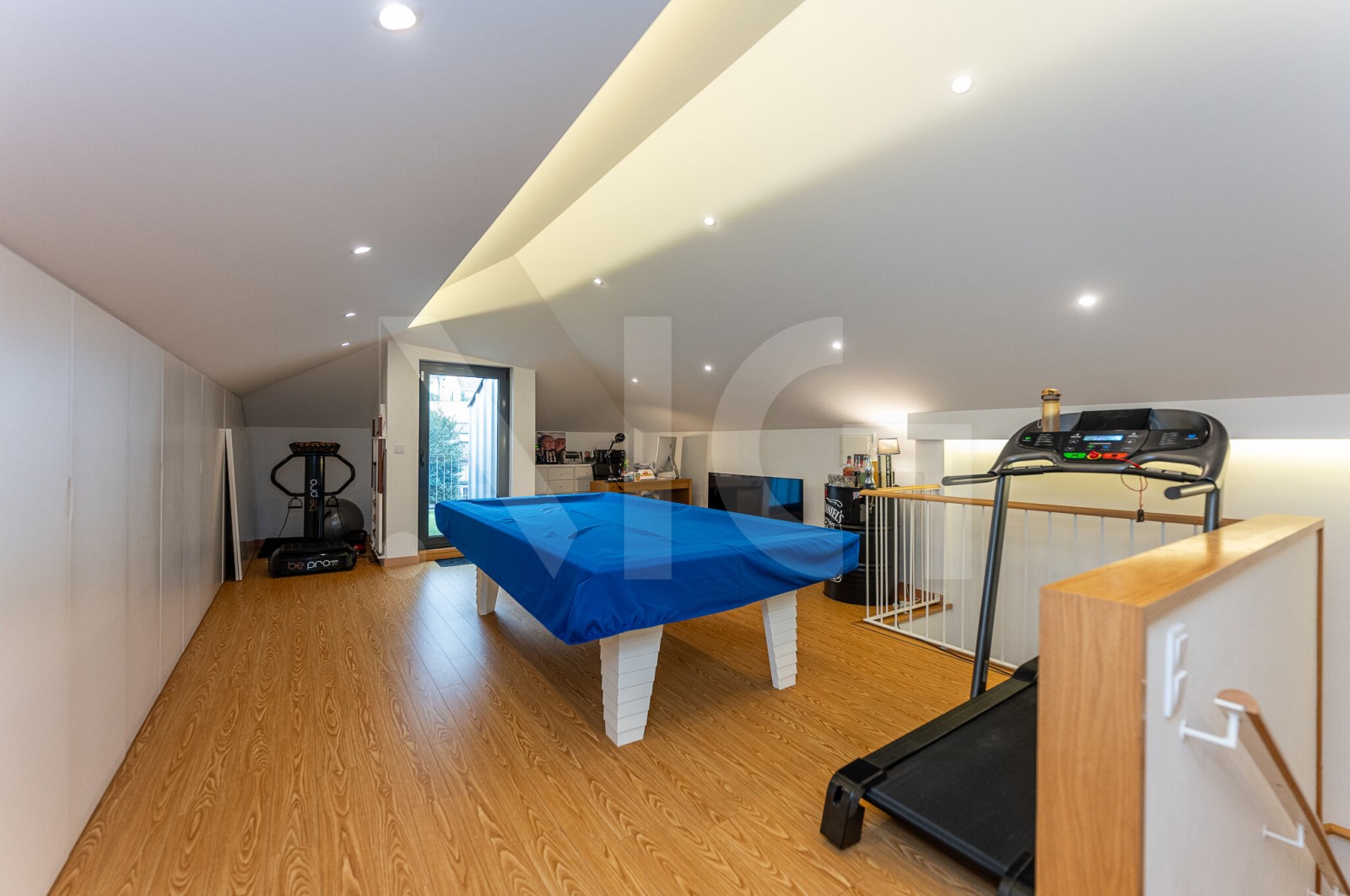 House T3 for For sale in Paranhos, Porto, Porto - Sótão (Imagem 1)