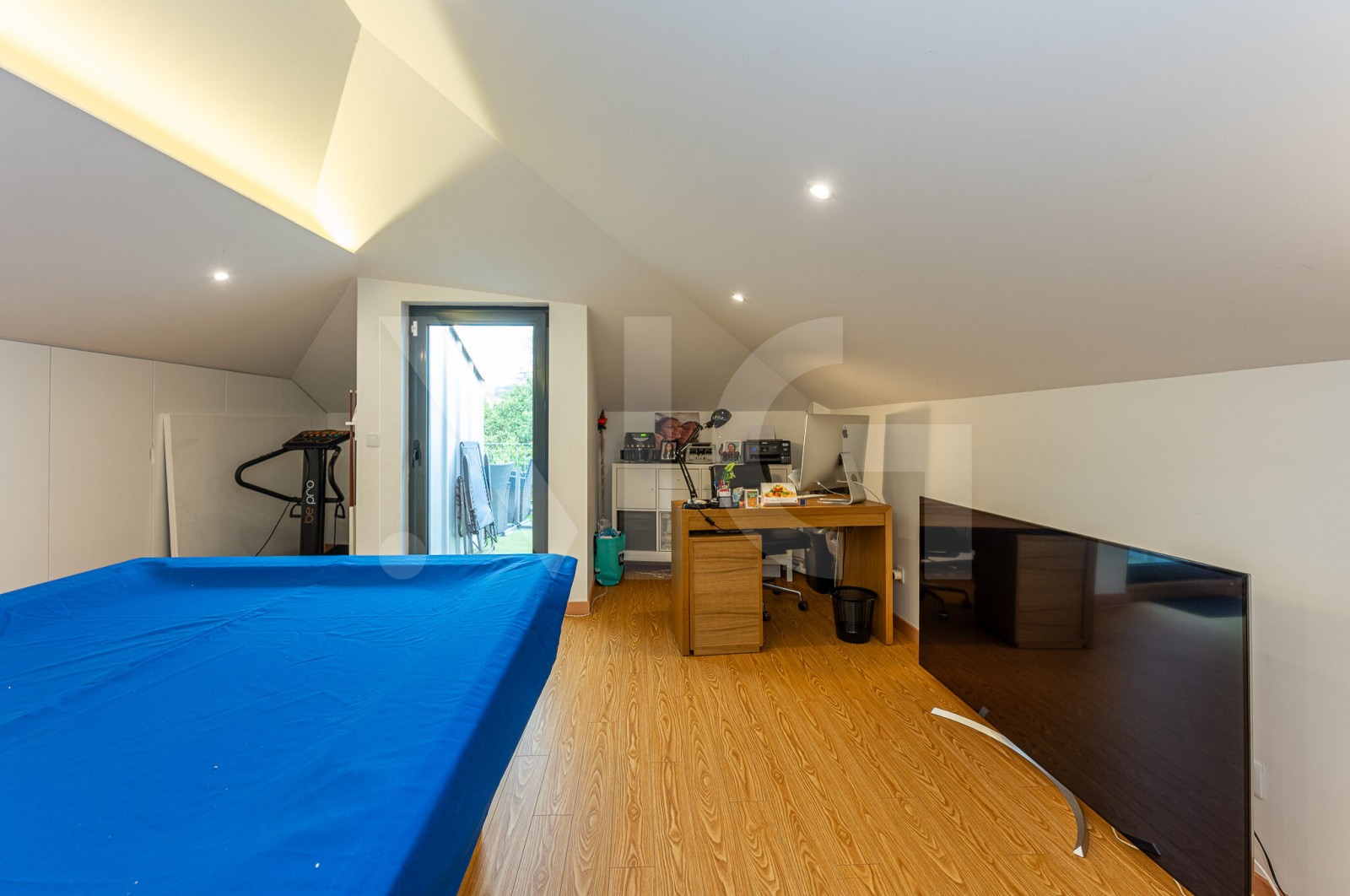 House T3 for For sale in Paranhos, Porto, Porto - Sótão (Imagem 2)