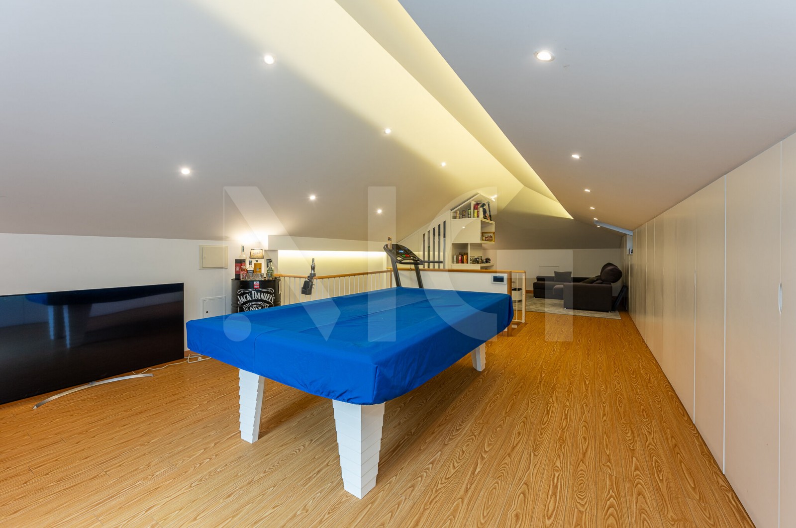 House T3 for For sale in Paranhos, Porto, Porto - Sótão (Imagem 3)