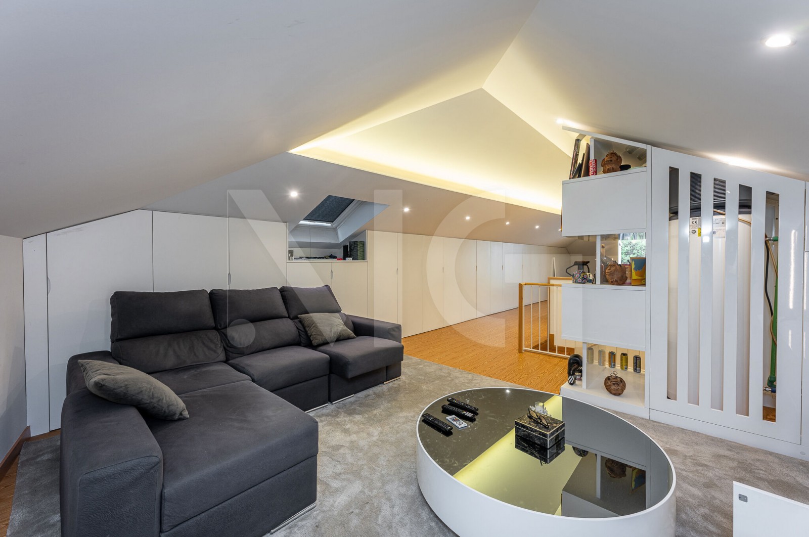 House T3 for For sale in Paranhos, Porto, Porto - Sótão (Imagem 6)